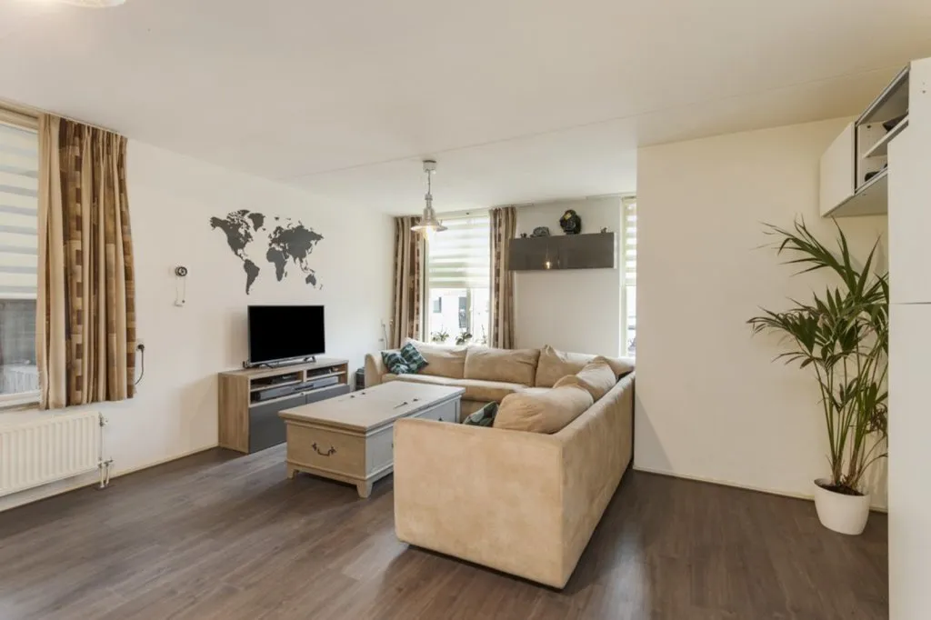 Photo: family home in Bergen op (8)