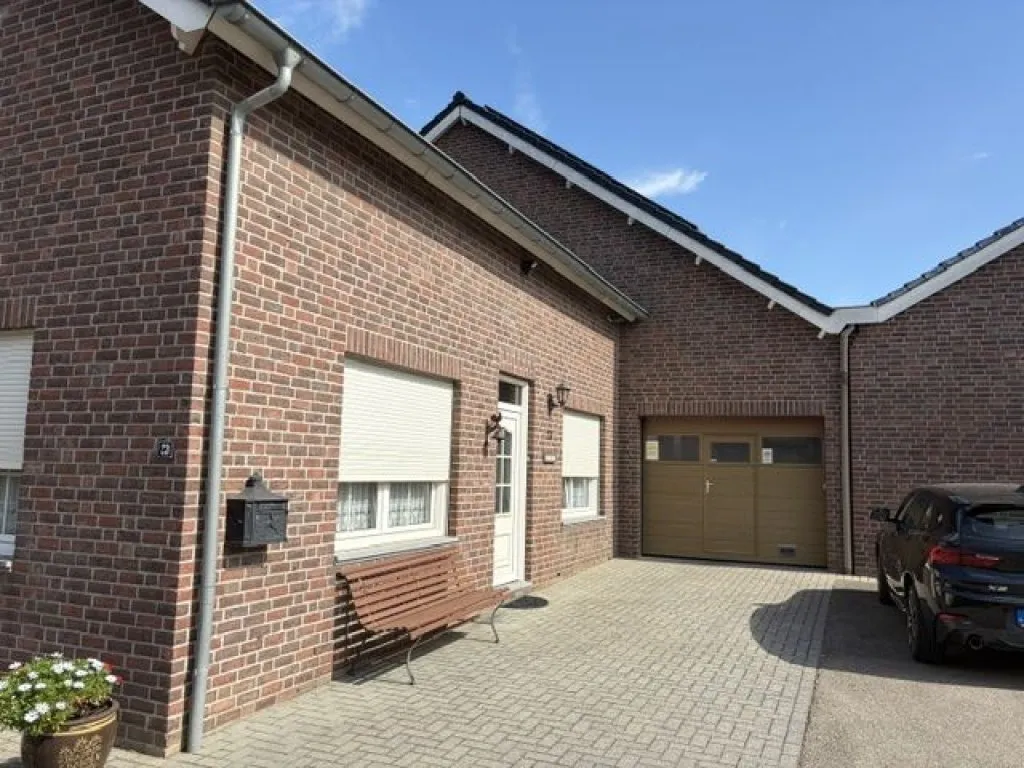 Photo: family home in Ohé en Laak (1)