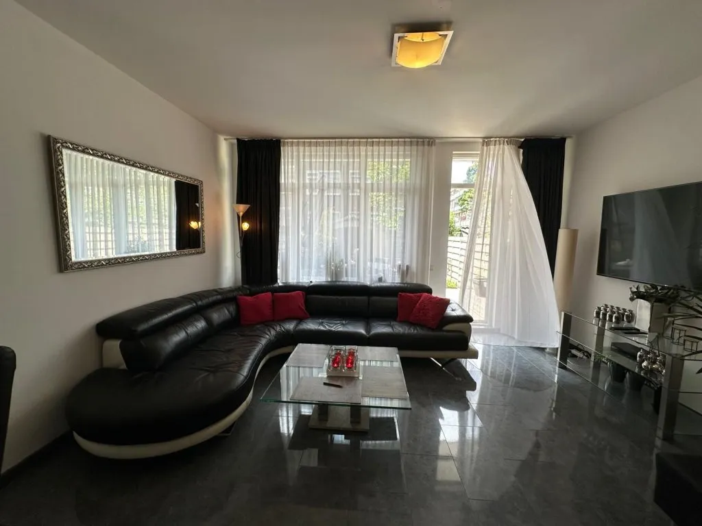 Photo: family home in Rotterdam (2)
