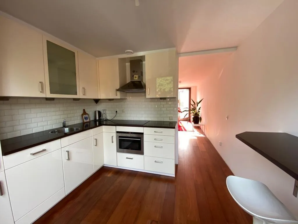 Photo: family home in Den Haag (6)