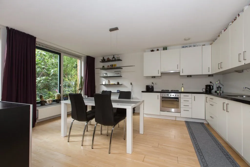 Photo: family home in Den Haag (7)