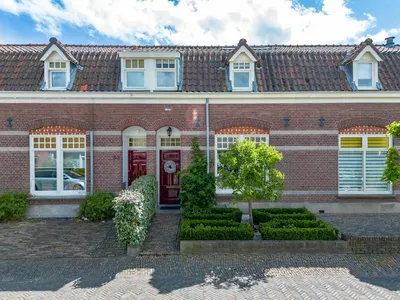 Photo: family home in Baarn