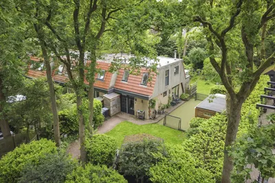 Photo: family home in Loosdrecht