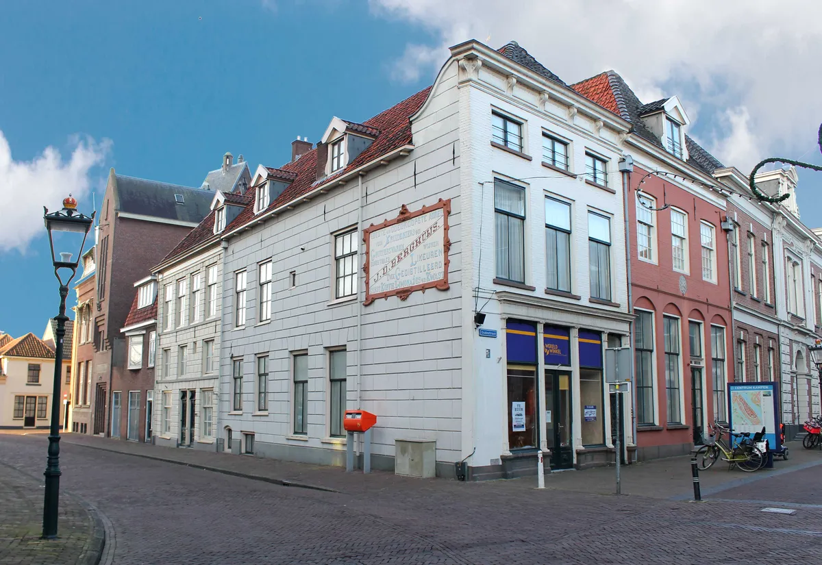 Photo: family home in KAMPEN (7)