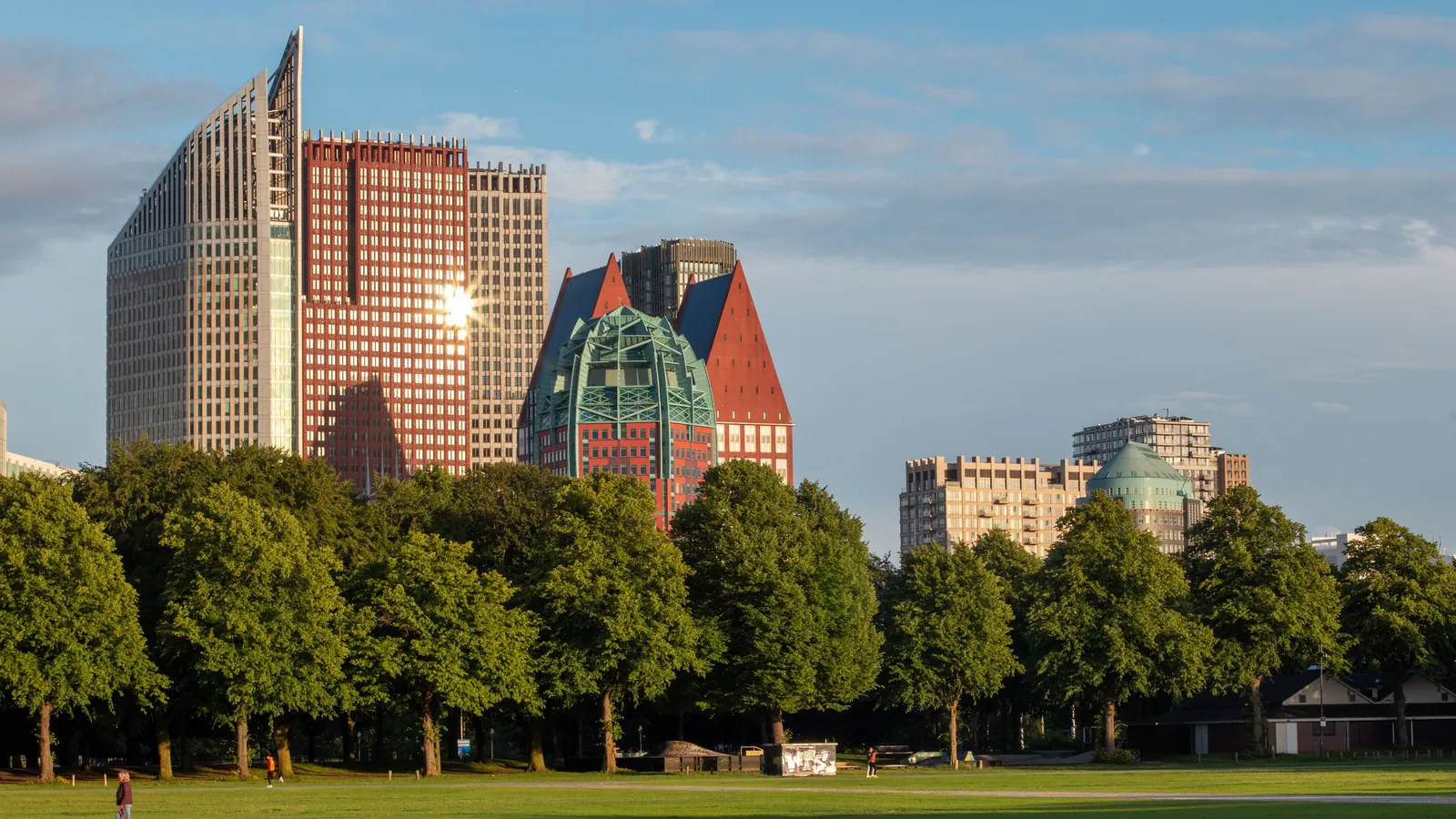 Rental homes in Den Haag: a view of Den Haag