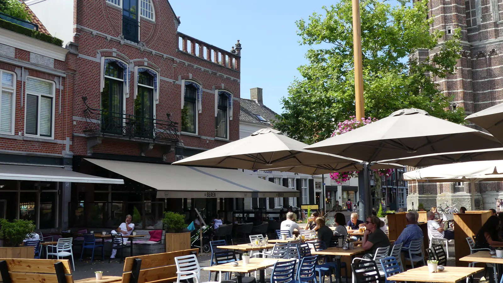 Rental homes in Oosterhout: a view of Oosterhout